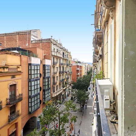 Comfortable Apartment Next To Apolo Theater Barcelona Luaran gambar