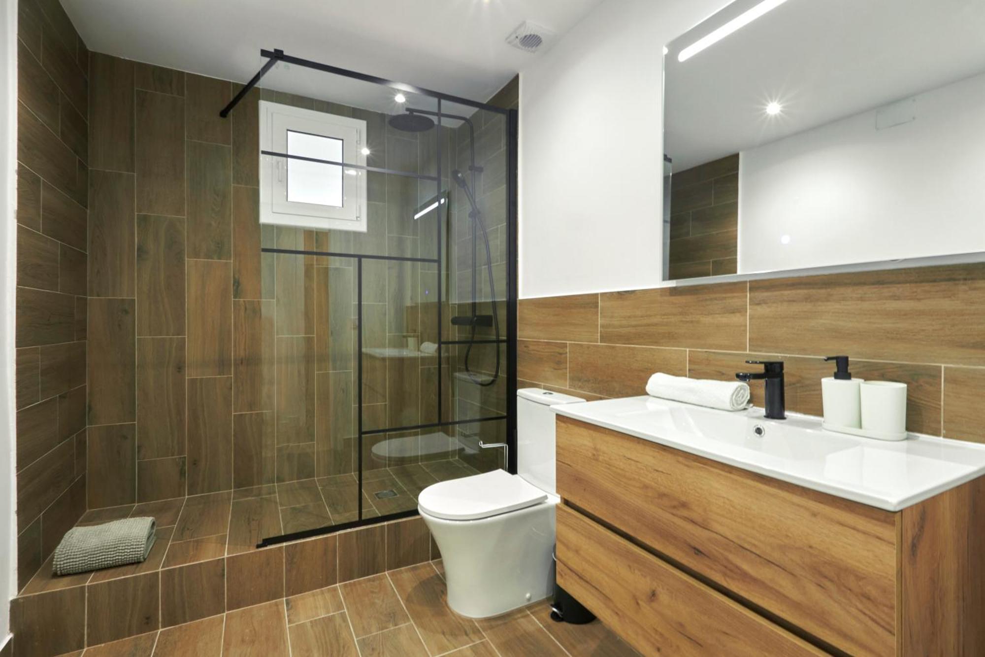 Comfortable Apartment Next To Apolo Theater Barcelona Luaran gambar