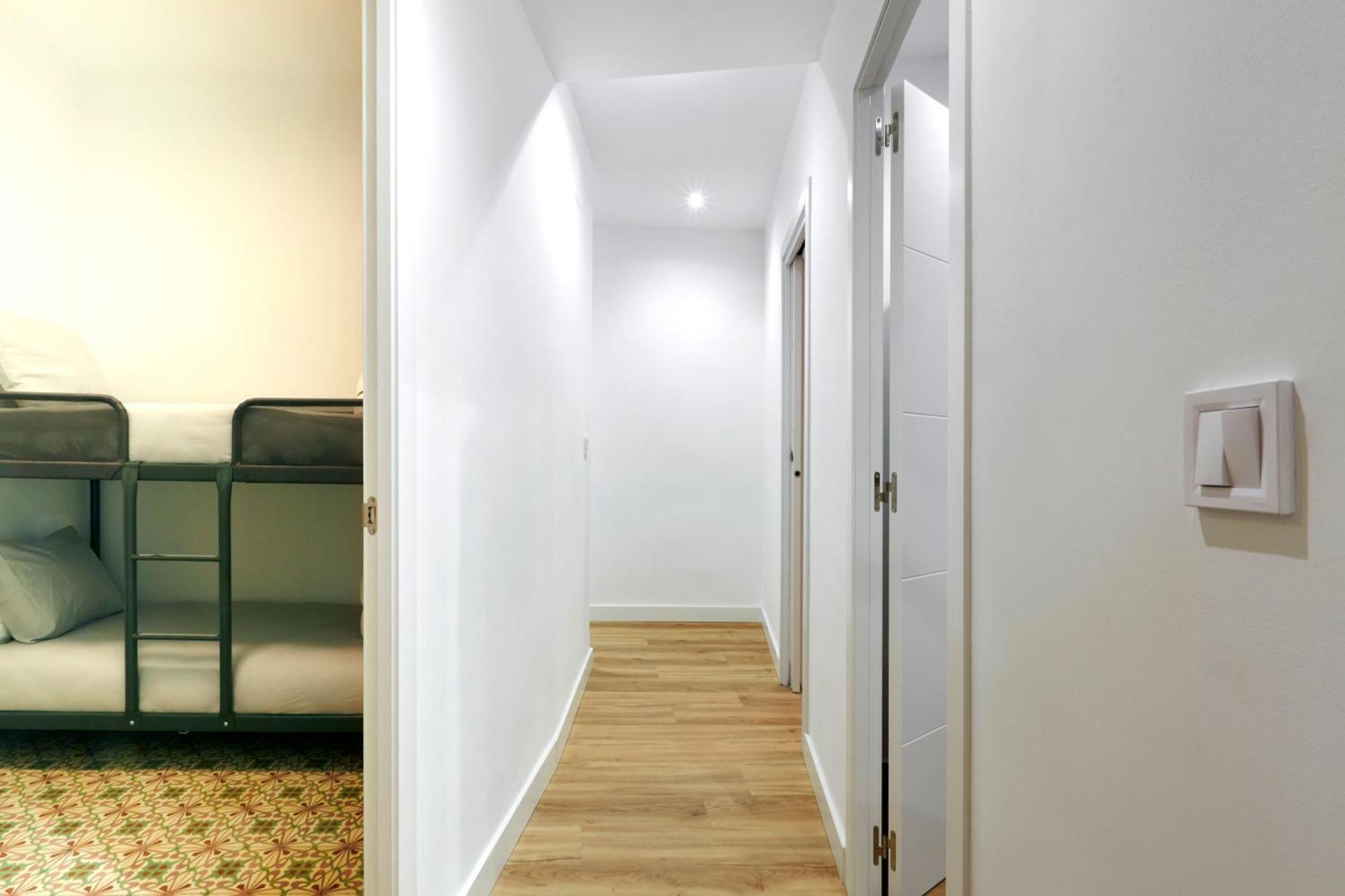 Comfortable Apartment Next To Apolo Theater Barcelona Luaran gambar